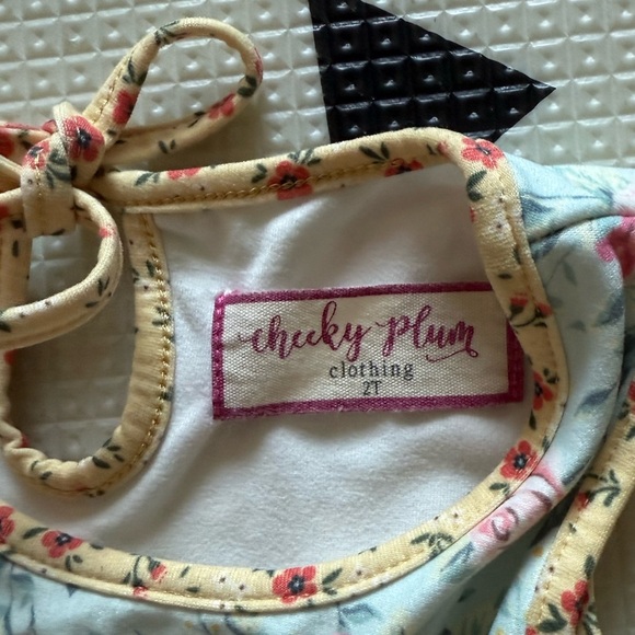 Cheeky Plum|Baby girl,toddler pastel Floral matching set Short sleeve & bloomers - Picture 8 of 9